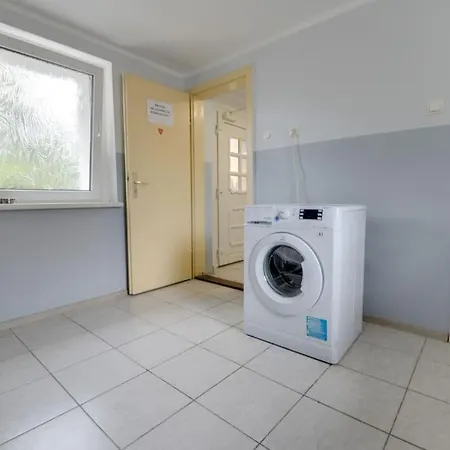 Apartment 4b Neu Renoviert 3 Zi Whg 5 Betten 50,27 Qm