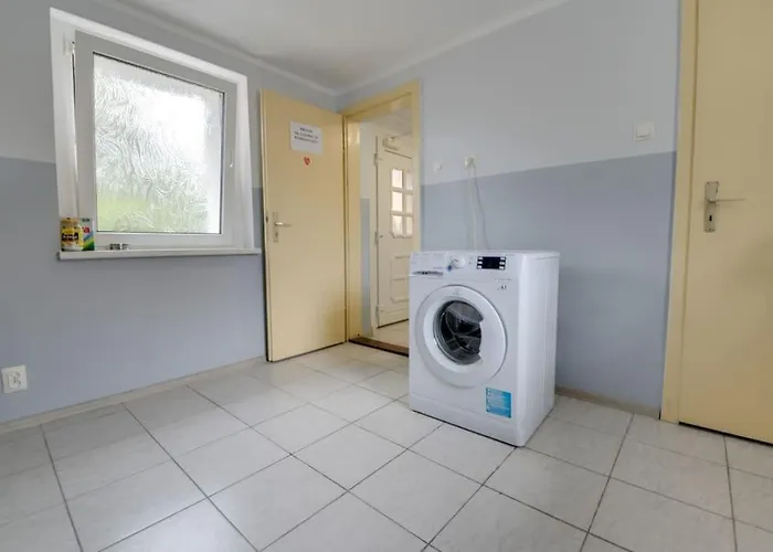 شقة 4b Neu Renoviert 3 Zi Whg 5 Betten 50,27 Qm