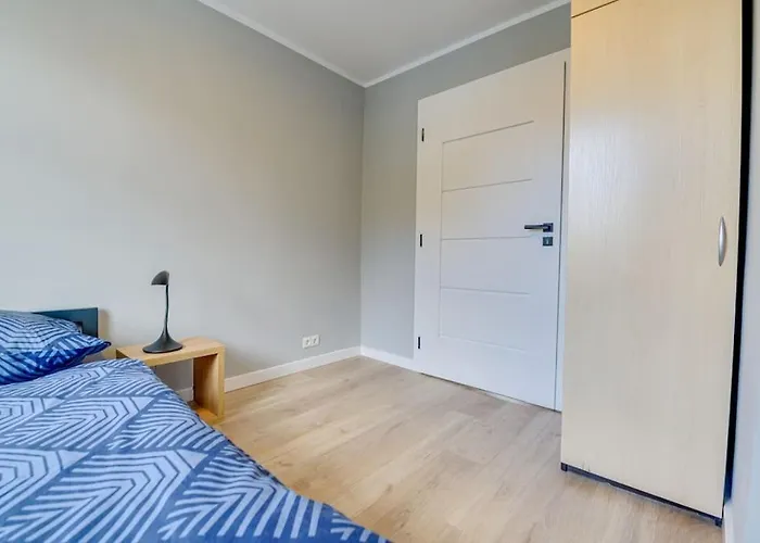 شقة 4b Neu Renoviert 3 Zi Whg 5 Betten 50,27 Qm شفيدت